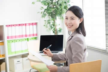 企業向けハラスメント相談窓口受託、社員・管理者教育研修、キャリアプランの作成・提案